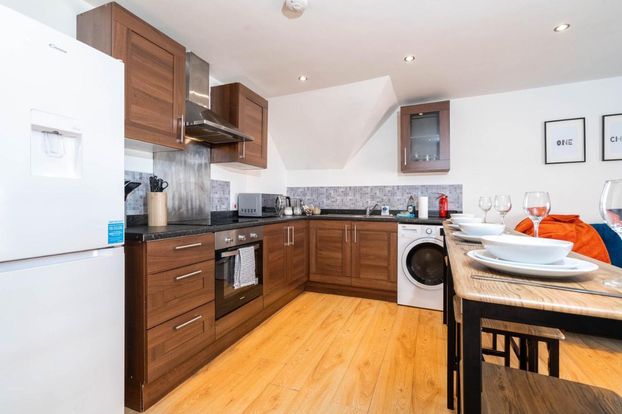 2 Bedroom Loft And Spacious Apt- One Choice Stays- Jq Birmingham Exterior photo