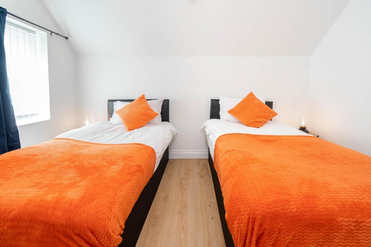 2 Bedroom Loft And Spacious Apt- One Choice Stays- Jq Birmingham Exterior photo